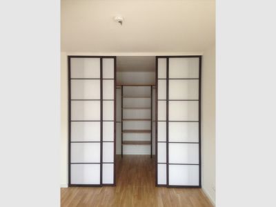 Begehbarer Schrank, Farbton Eiche dunkel